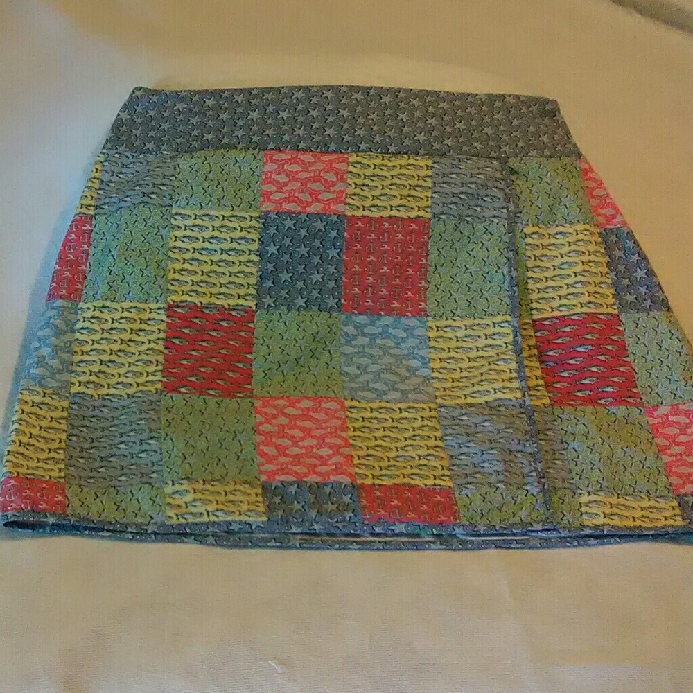 Vineyard vines skirt